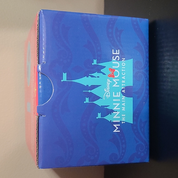 Minnie Mouse Main Attraction Dumbo Flying Elephant Mug Limited Edition - Picture 5 of 5